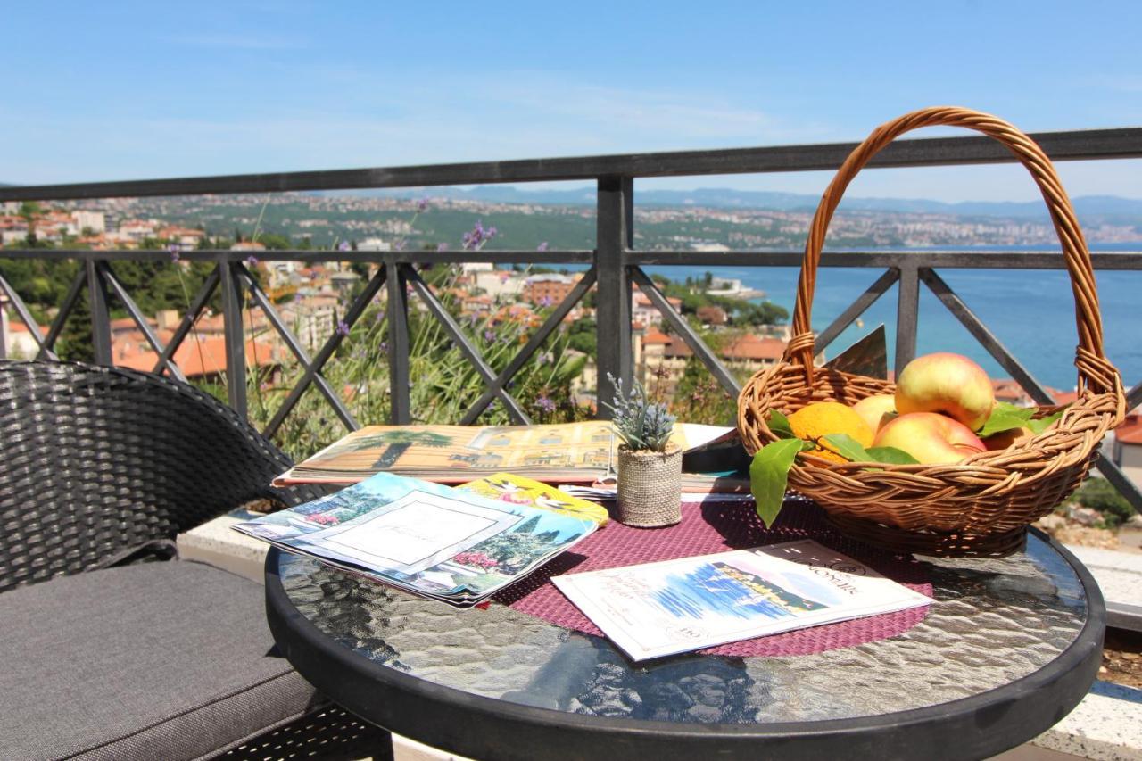 Apartments Seccareccia Opatija Exterior photo